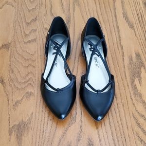 NWOT. Anne Klein Flats. Size 7.5